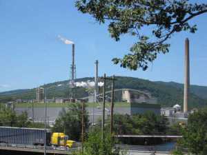 The New Page mill in Rumford.  (Bangor Daily News photo)